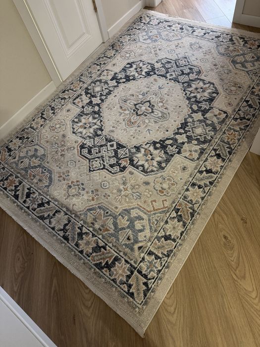 Продам ковер в отличном состоянии