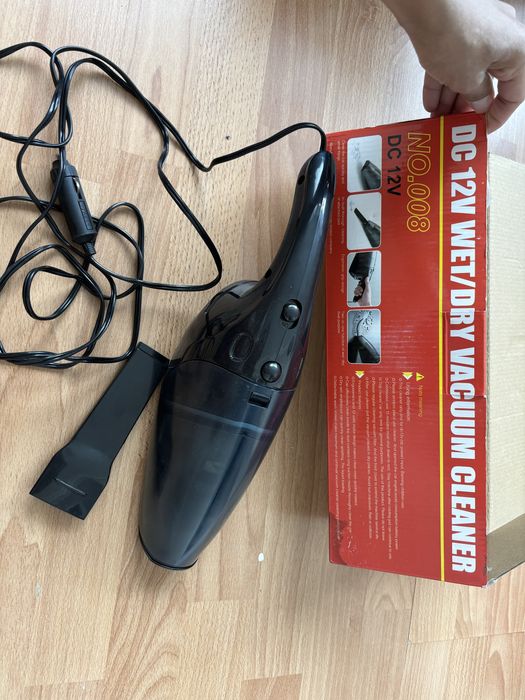 Автомобильный пылесос