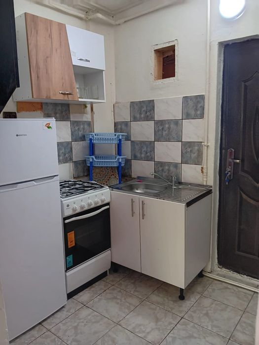 Ofer spre închiriere garsoniera