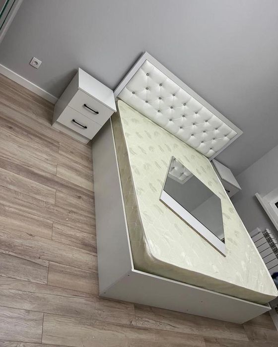 Двух Спалный Крават