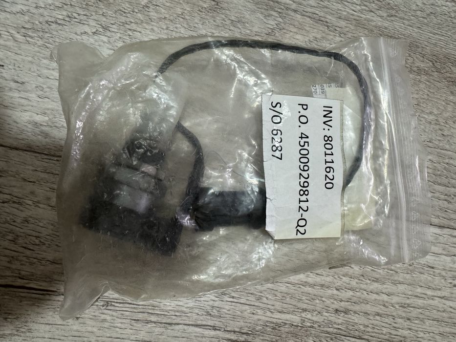 Продам датчик давления топлива