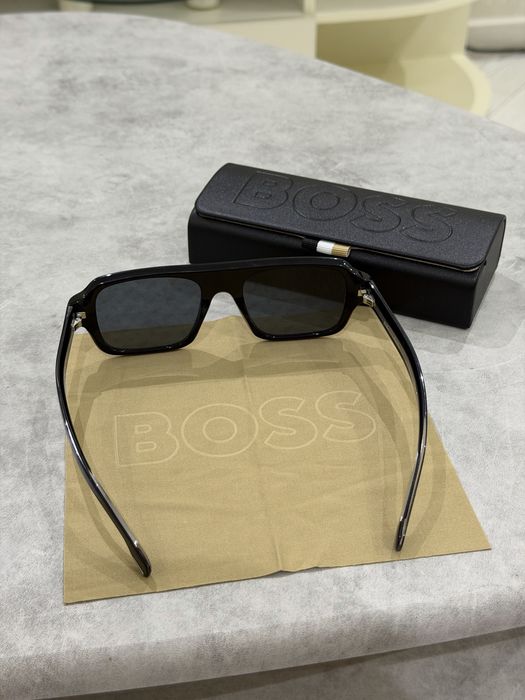 Продам очки BOSS оригинал