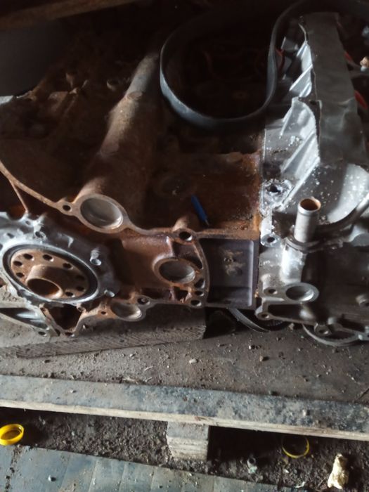 Двигатель 2 tr-e