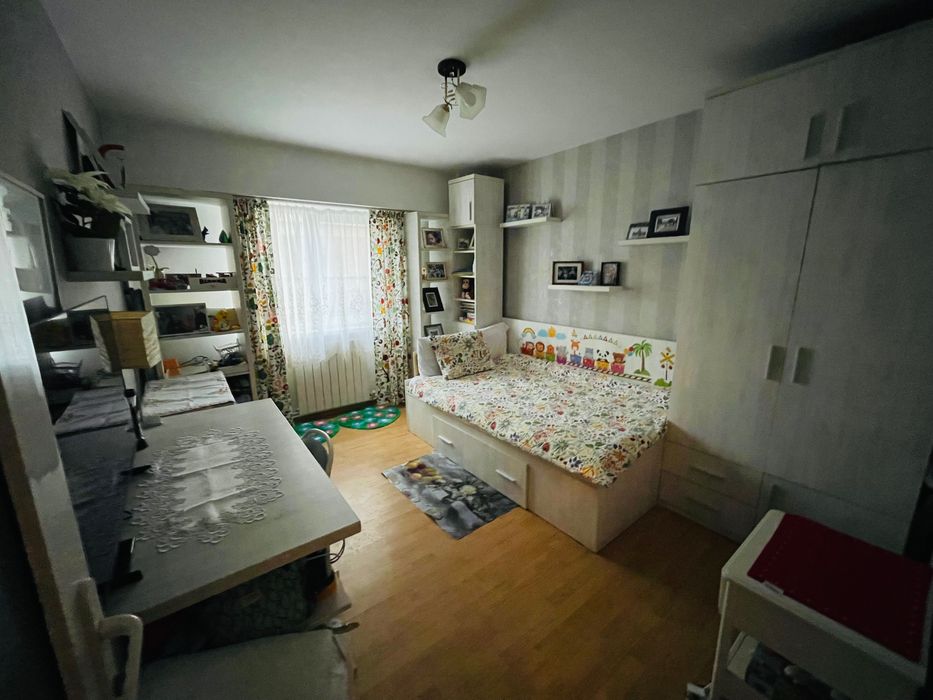 Apartament 3 camere parter pretabil și firma Năvodari