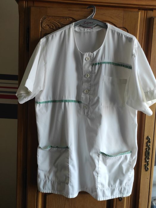 Uniforma pentru medici si asistenti medicali