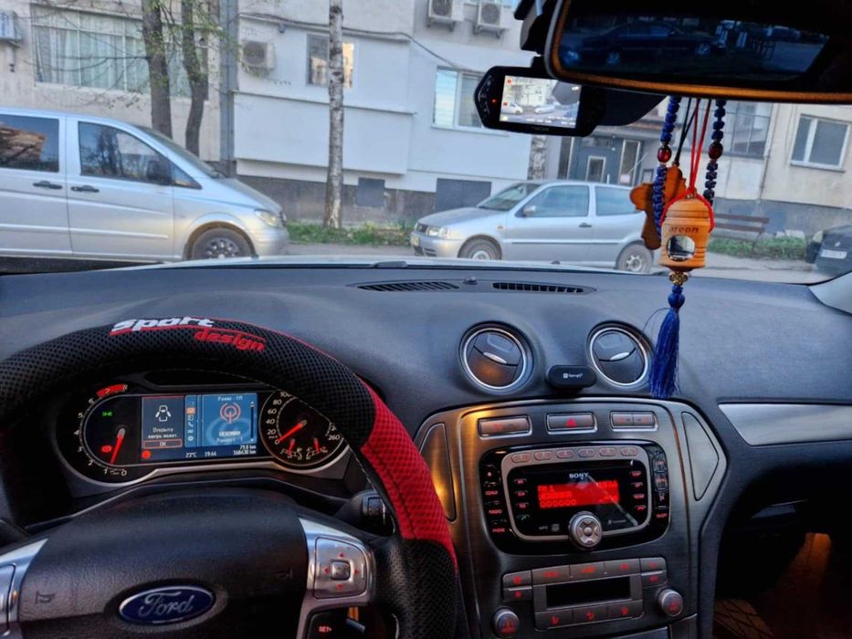 Ford Mondeo 2.0 бензин,107kw.147ks.ръчна скоросна кутия.169000км.
