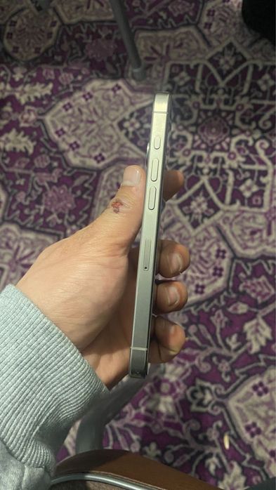 Iphone 15 pro с коропкой