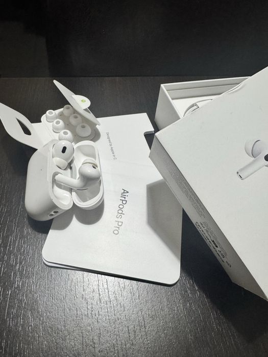 Casti Apple Airpods Pro(2nd Generation) carcasa MagSafe (Usb C ) 2023