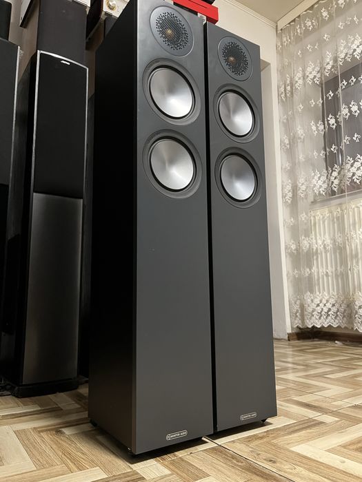 Boxe podea Monitor Audio Bronze 200