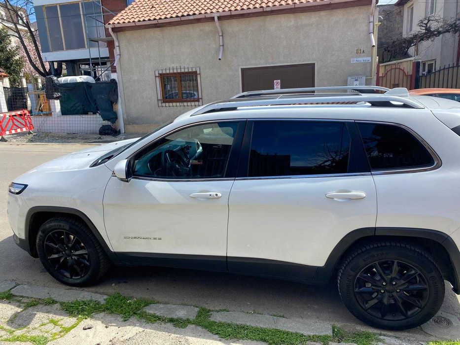 JEEP Cherokee 2015 — imagine 3