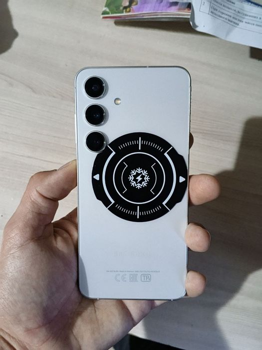Samsung s24 8/256