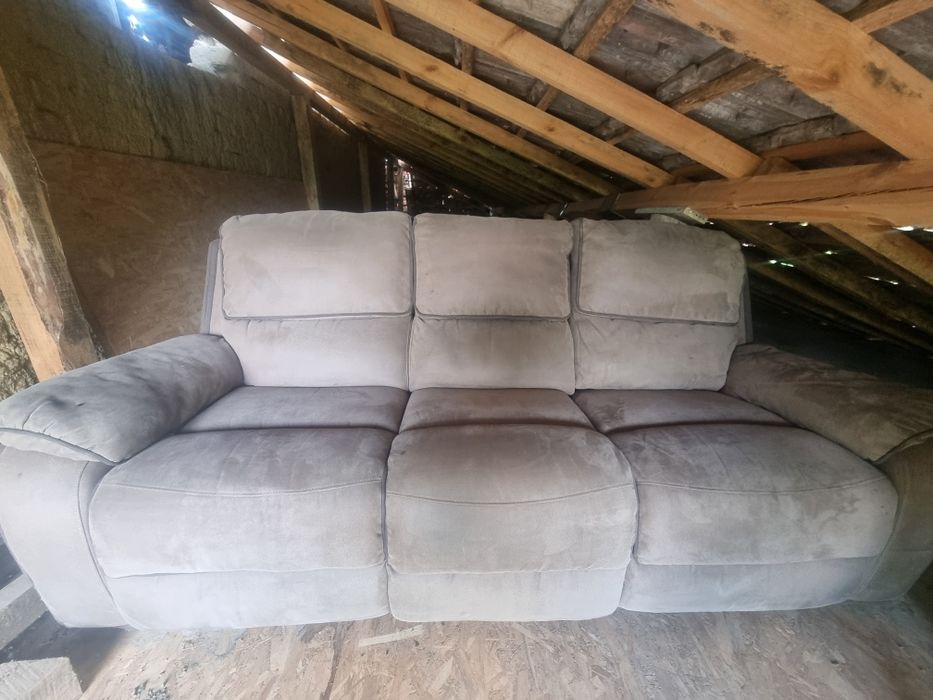 Запазен диван с функция шезлонг