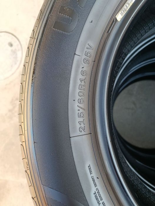 Balon sotiladi 215/60 R16 Ideal xolatda