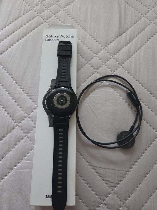 Samsung Galaxy Watch6 Classic, Черен – В Гаранция до 08/2026!