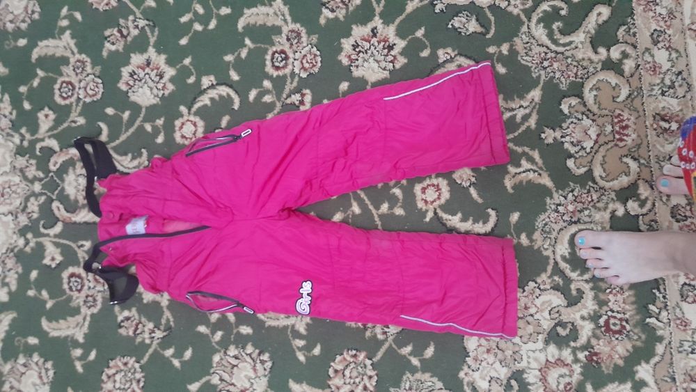 Продам комбинизон для девочек