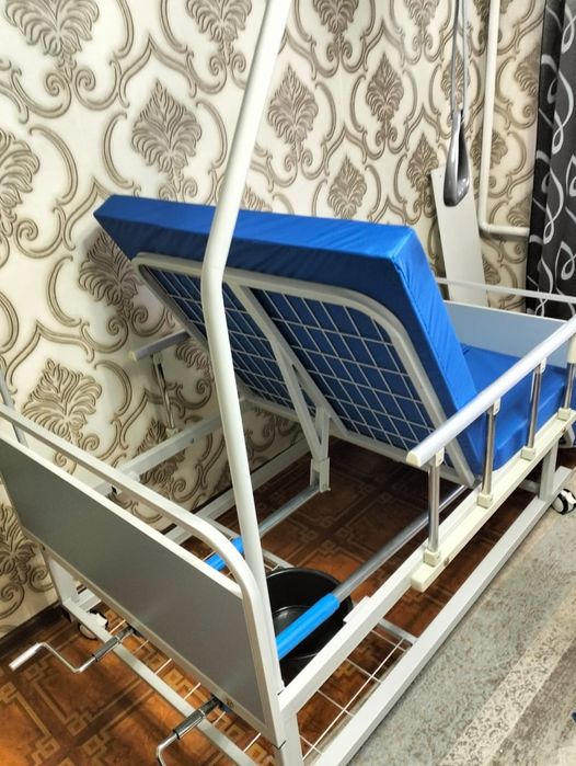 Медицинская кровать