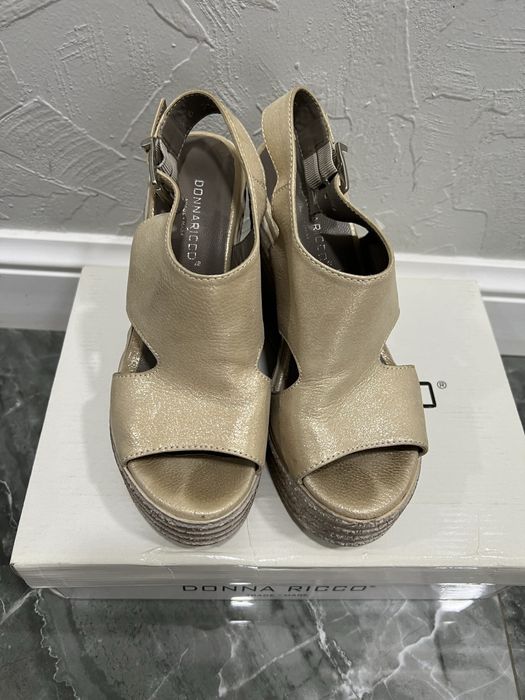 Босоножки летние