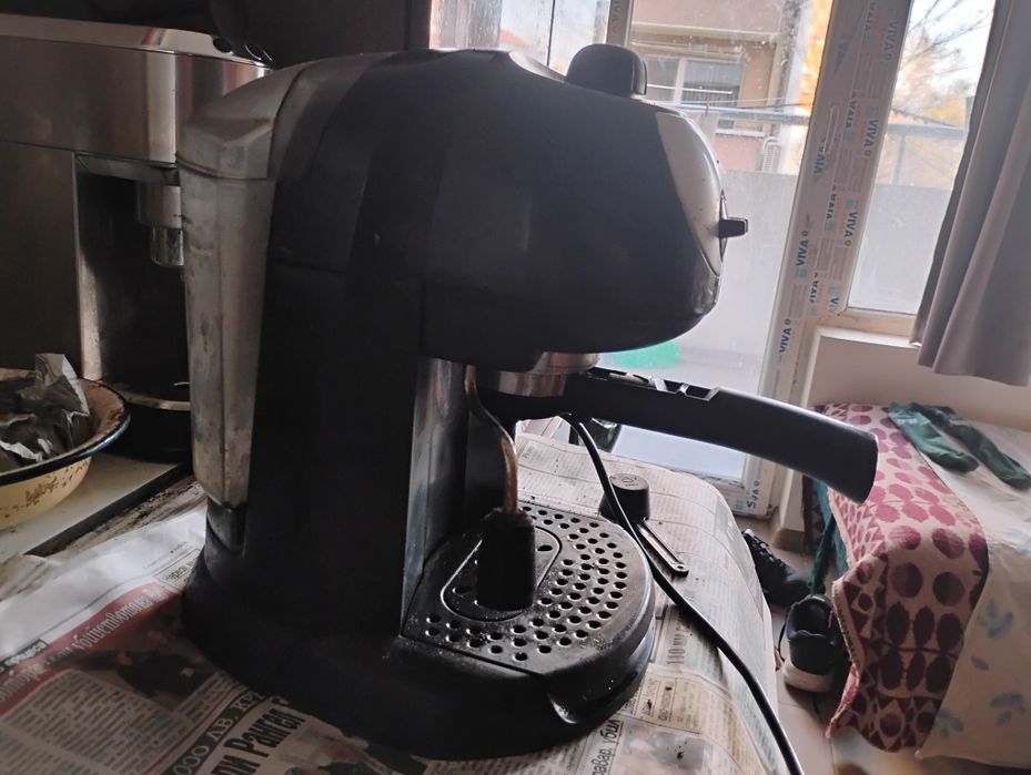 Продавам кафемашина Delongi