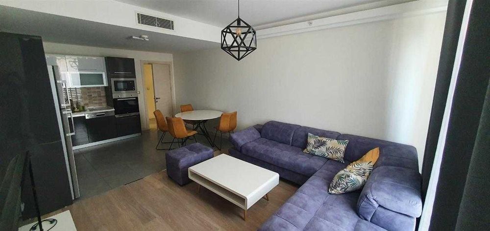 Дава се под наем Двустаен апартамент в Бургас, Славейков - 59 кв.м за 204 € - Снимка #1