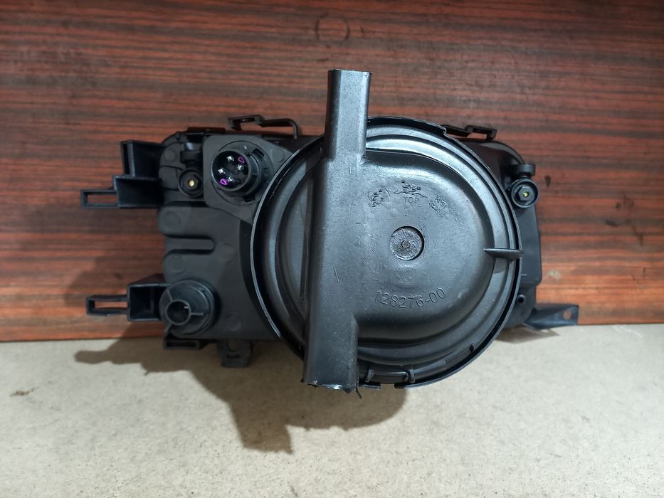 Фары на Ауди 80 В4