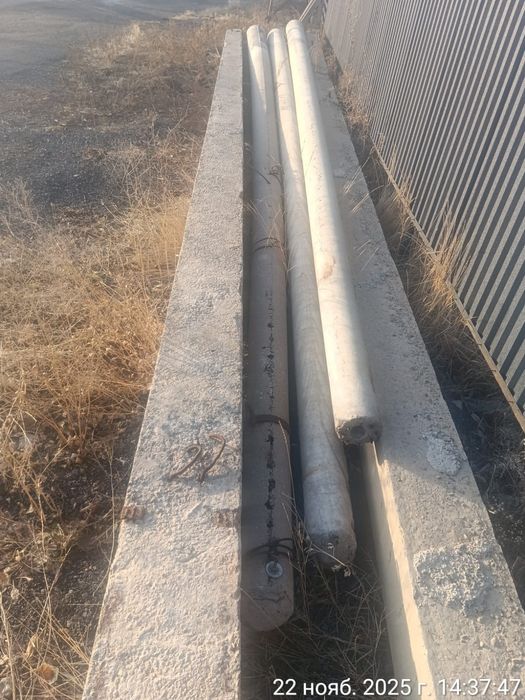 Столбы бетонные опоры б/у