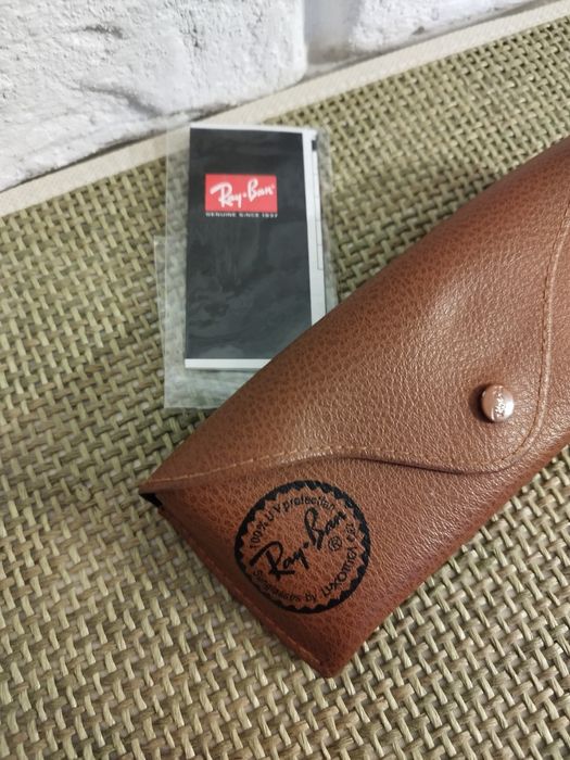 Roberto Cavalli, Liu Jo,Ray Ban,