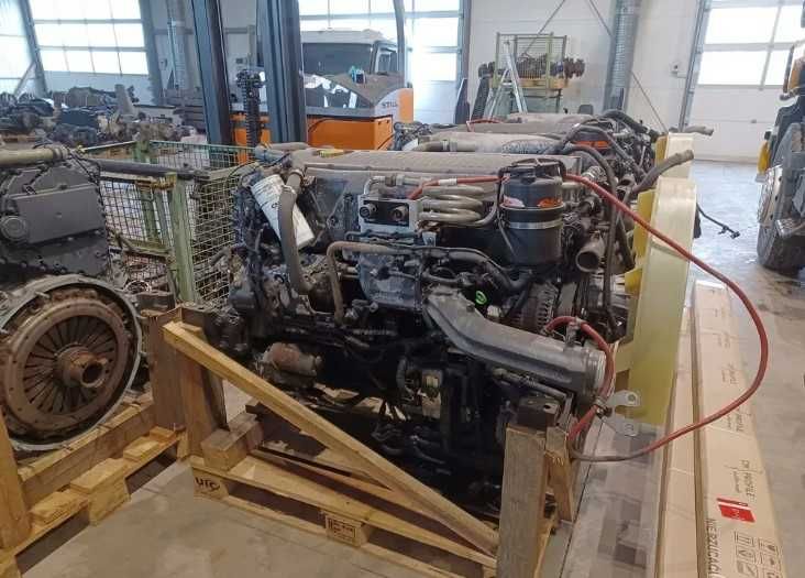 Motor complet F2BE3681C Iveco Stralis / Trakker - Piese de motor Iveco