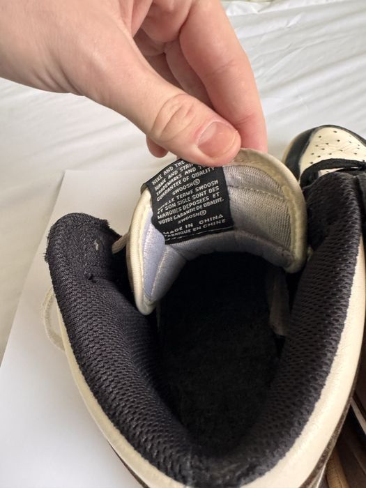 Adidași Nike Air Jordan 1 High Dark Mocha - Mărimea 43