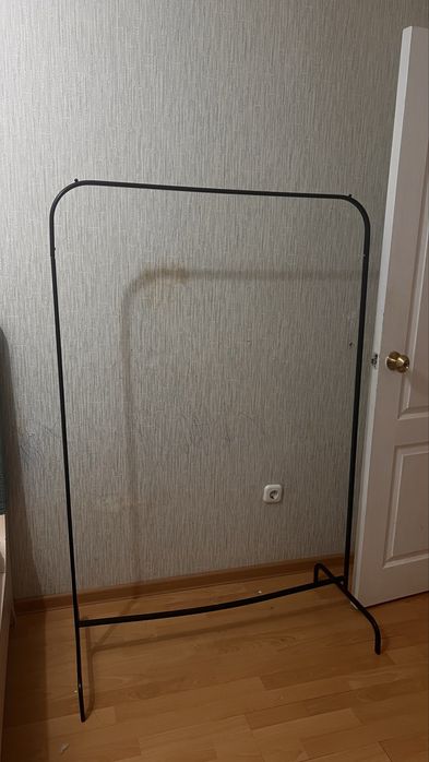 Продам вешалку икея