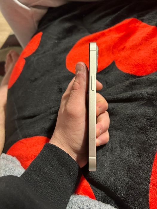 Vand/schimb IPhone 13