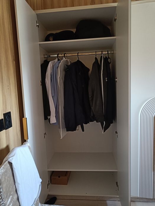 Продам спальный гарнитур. Полный комплект