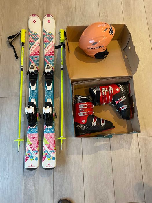 Set complet Schiuri 120 cm, bete, clapari 235 (36-37), casca copii XS