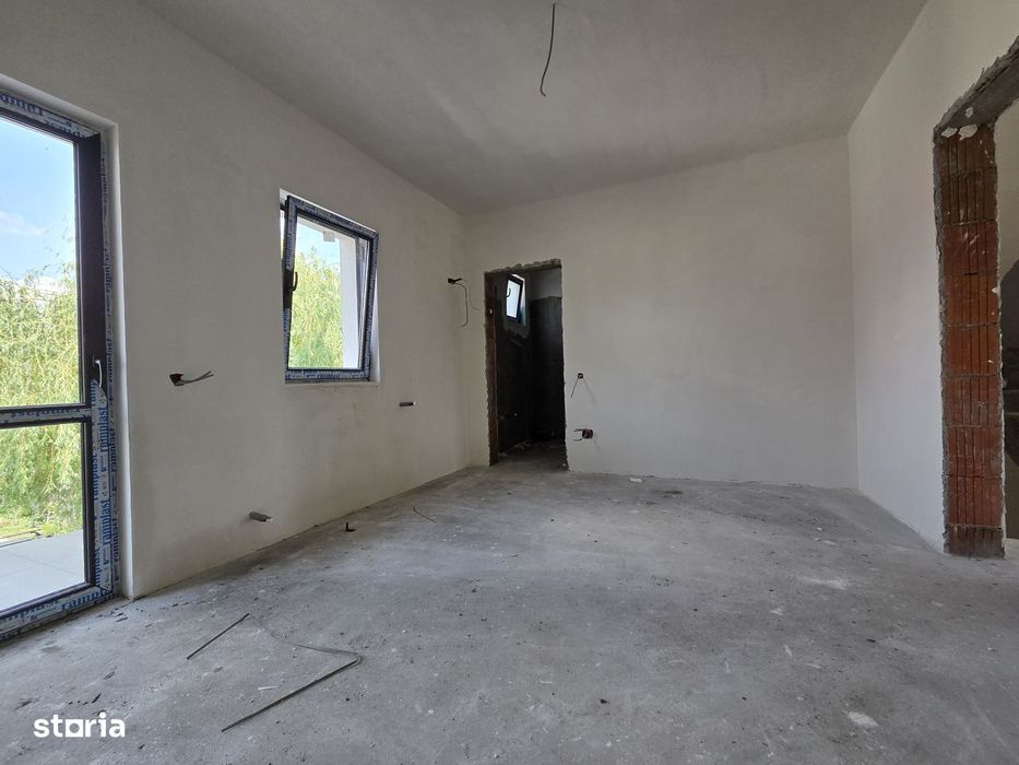 Casă duplex cu 4 dormitoare si mansarda 160 mp Cartier Independenței