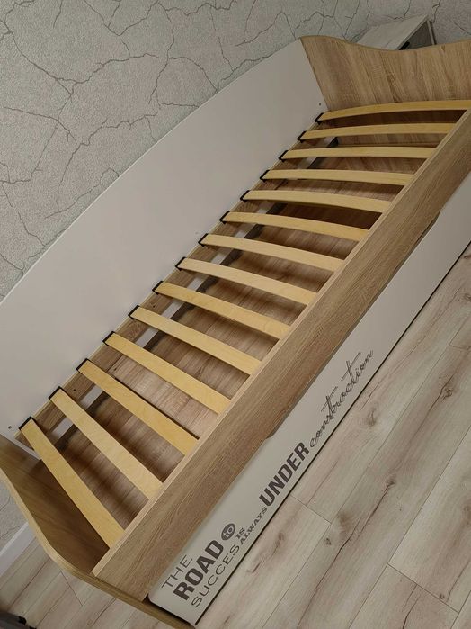 Продаю мебель диван и кровати