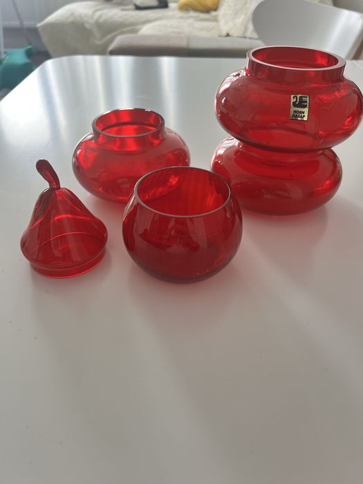 Стъклени изделия “Нови Пазар”