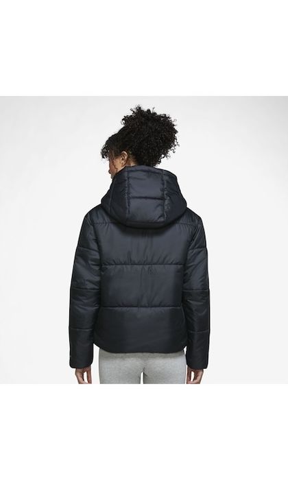 Оригинално яке на Nike