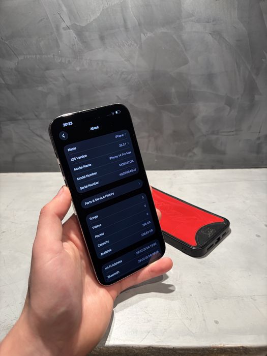 Перфектен Iphone 14 Pro Max 256 GB Purple