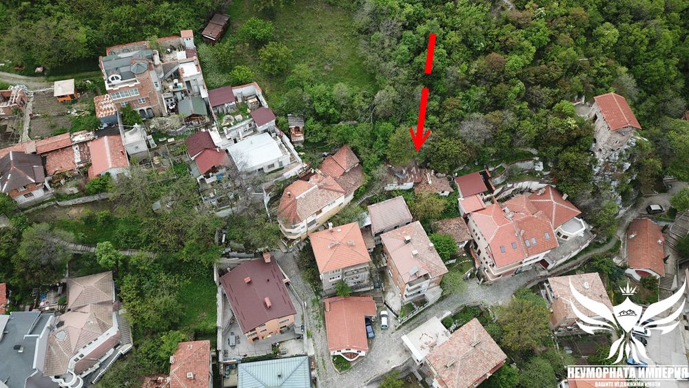 Продавам стара къща 72РЗП с двор 143кв. в гр.Асеновград кв.Чинар