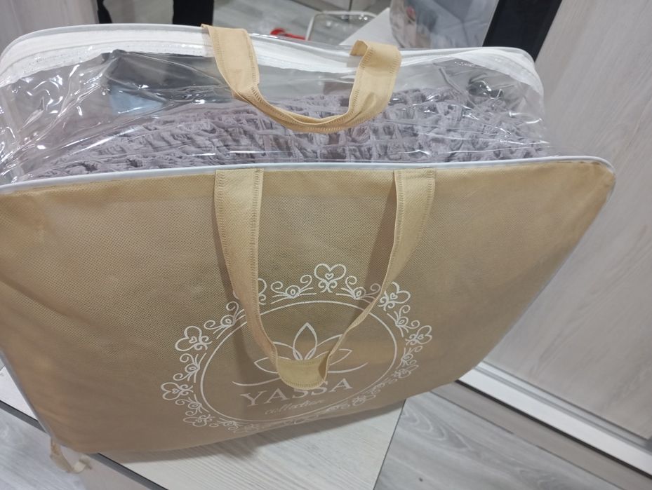 Срочно чехол для дивана 400000