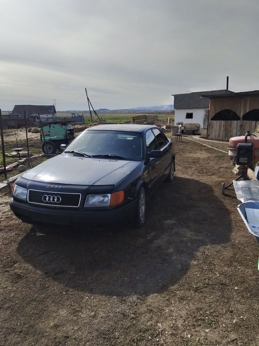 Продам Ауди 100 с4
