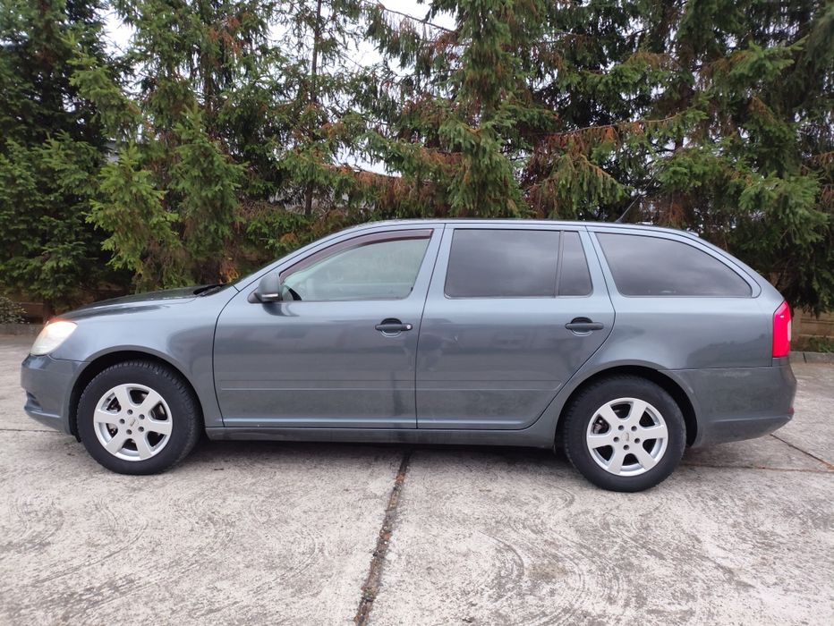 SKODA Octavia 2010 — imagine 5