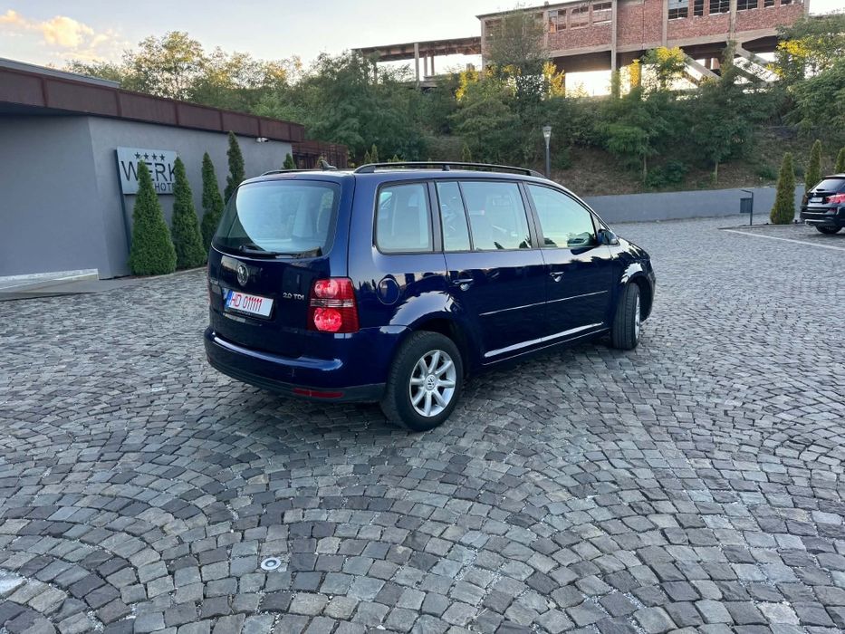 VOLKSWAGEN Touran 2008 — imagine 3