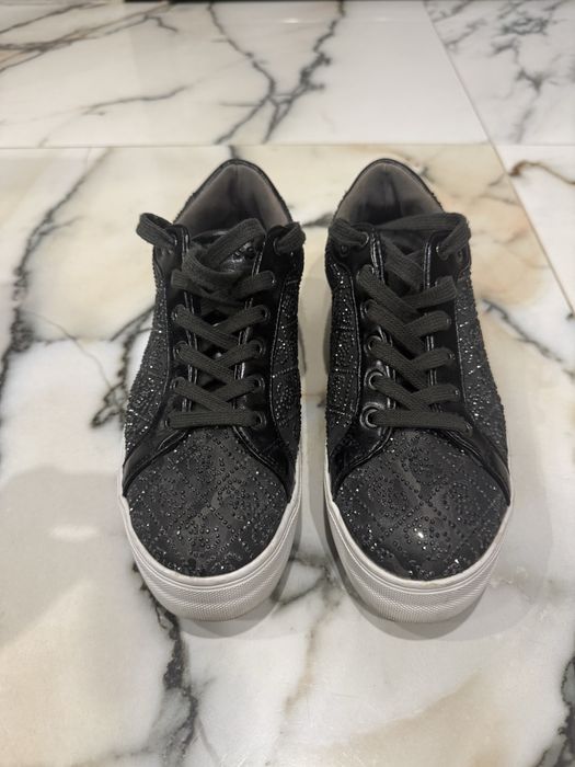 Маратонки Guess