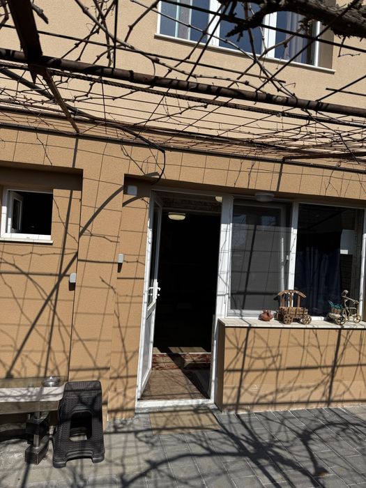 Квартира/Стая за работници в с. Равно поле