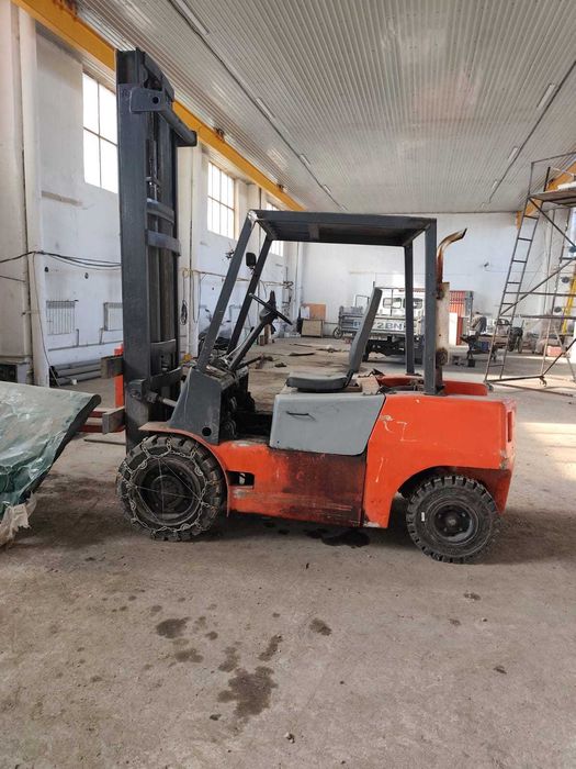 Продам кару вилочный погрузчик