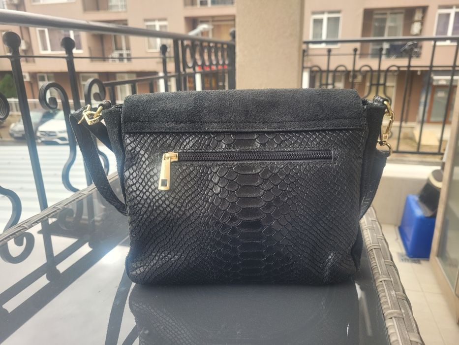 Дамска чанта - естествена кожа велур/шагрен