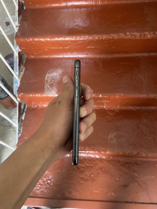 Iphone xs qora 64/4 75%radnoy