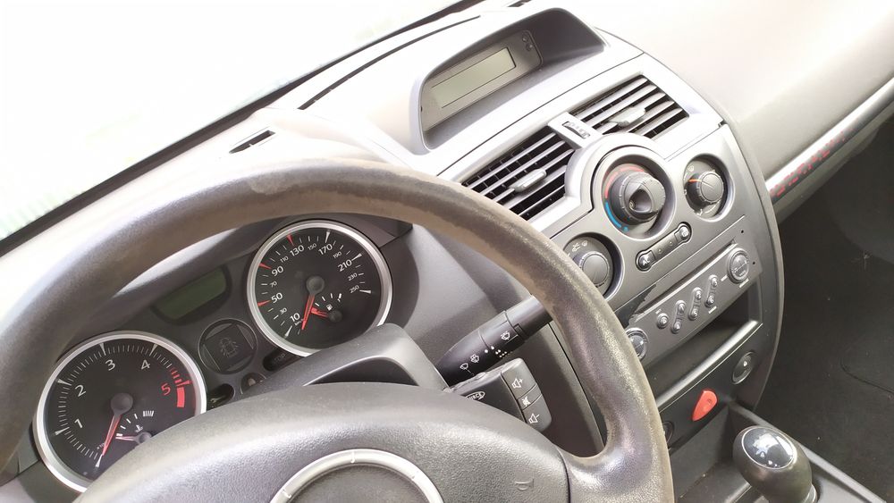 Рено Меган 2 фейс седан на части / Reno Megane 2