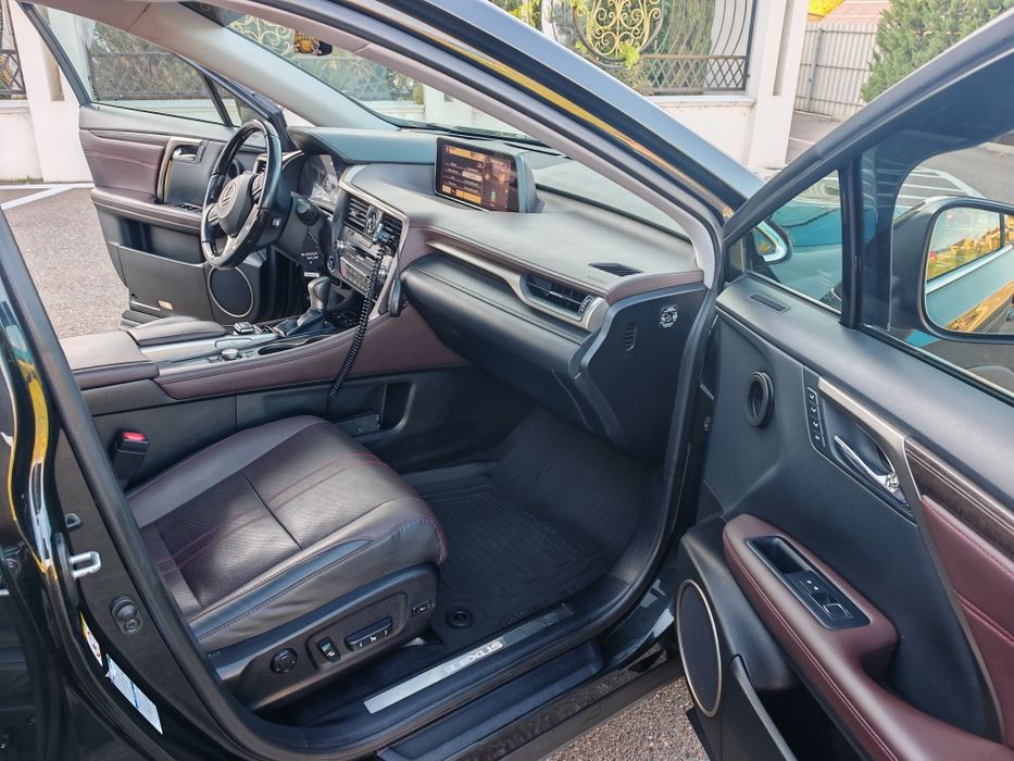 Vând/schimb cu 8+1 Lexus RX 450 Hybrid