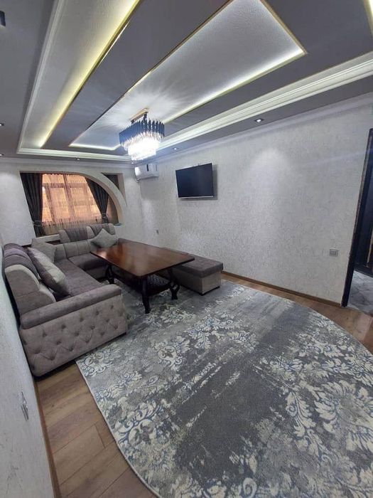 Срочно аренда 2х комнатная квартира адрес Микрорайон  кирпичный дом